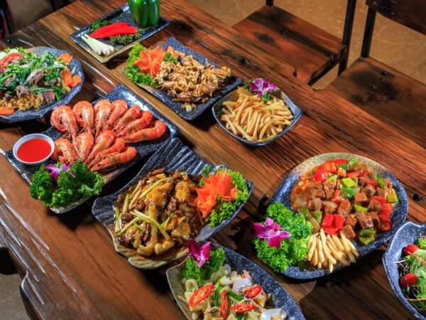 đặt tiệc liên hoan