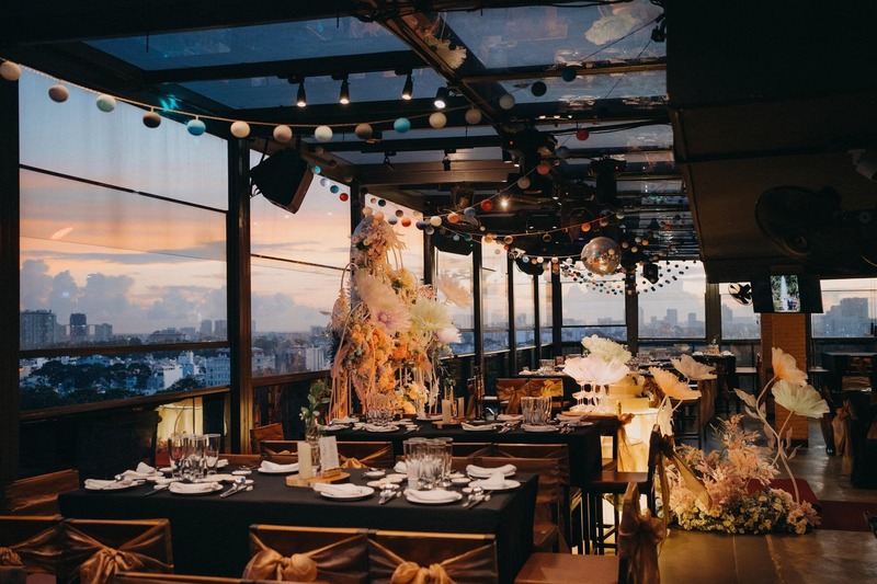 đặt tiệc sinh nhật tại nhà hàng