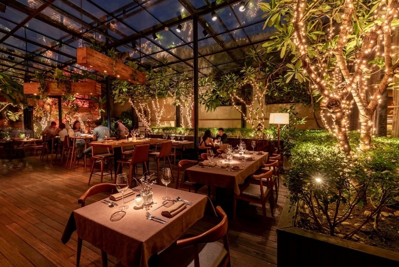 đặt tiệc sinh nhật tại nhà hàng